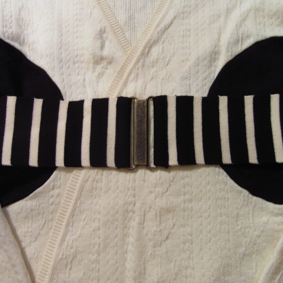 Belted open cardigan sweater from Anthro - Picture 4 of 7